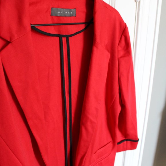 3/$20 - Red 3/4 Sleeve Blazer with Black Details - Picture 2 of 9